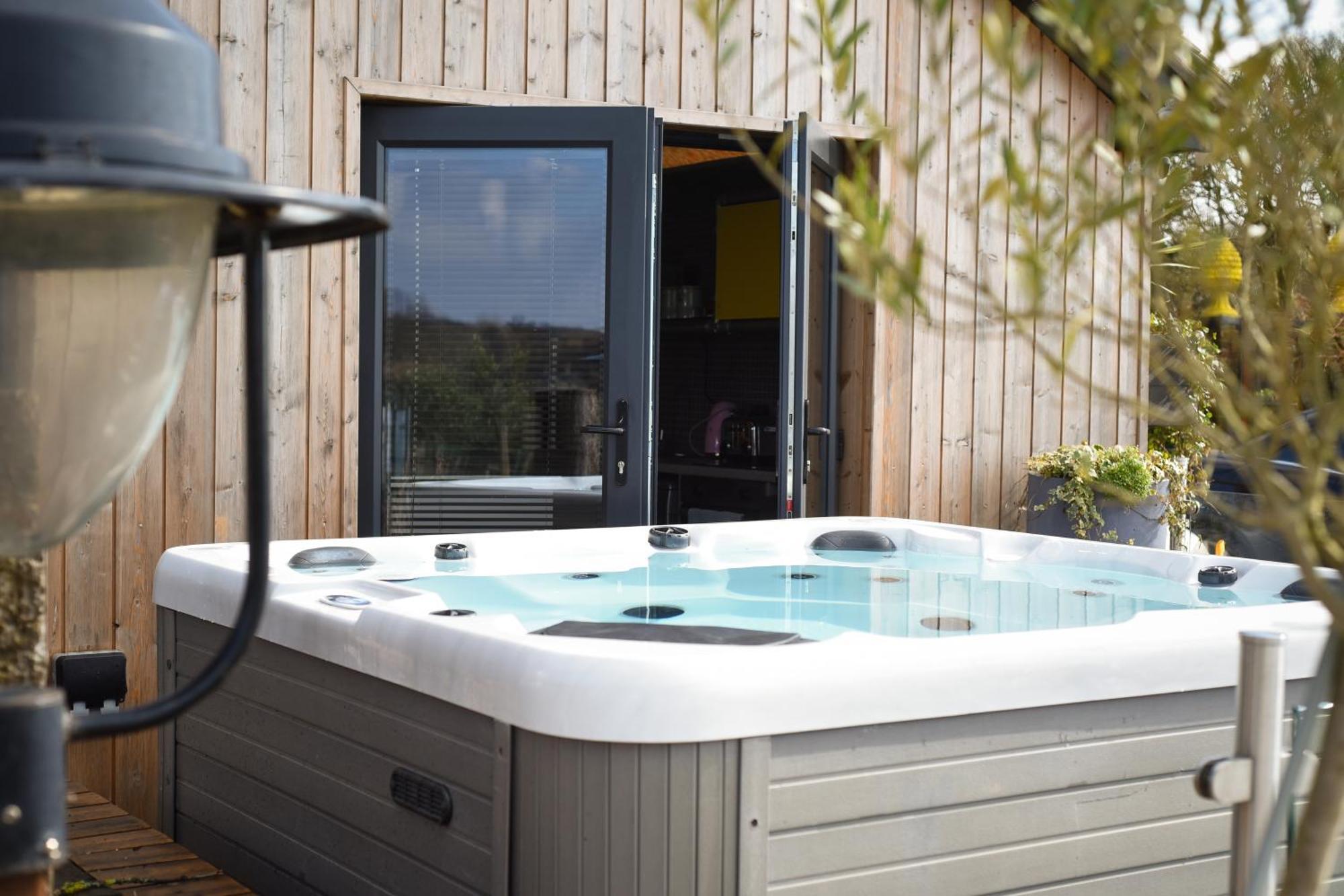 Air Maison - The Cow Shed Wow Factor Countryside Retreat Westbourne  Εξωτερικό φωτογραφία