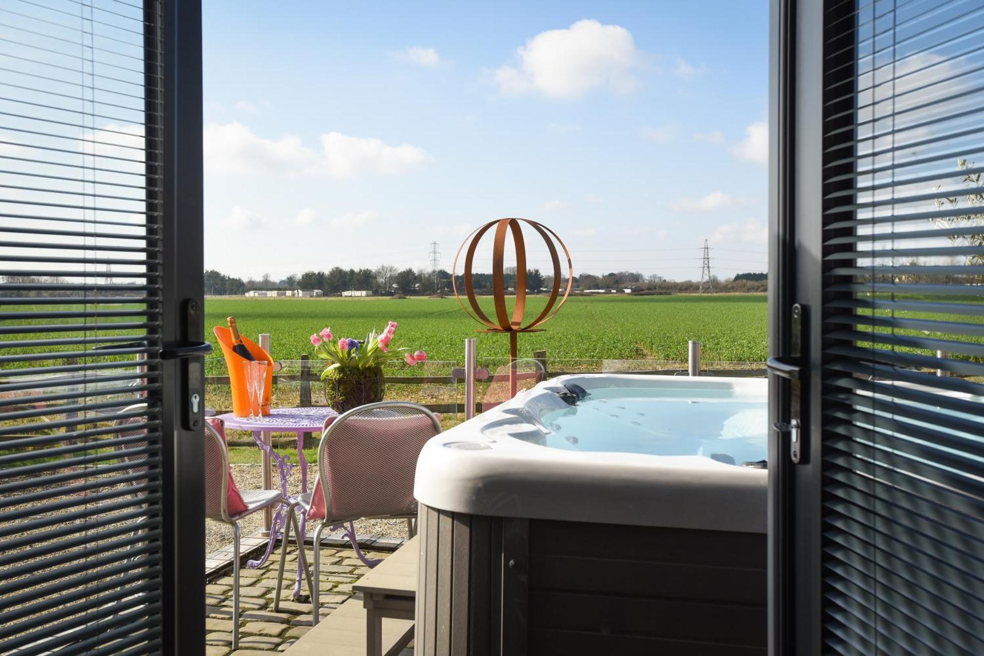 Air Maison - The Cow Shed Wow Factor Countryside Retreat Westbourne  Εξωτερικό φωτογραφία